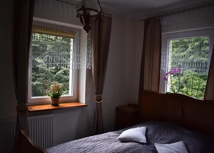 Willa Jugowice בית הארחה